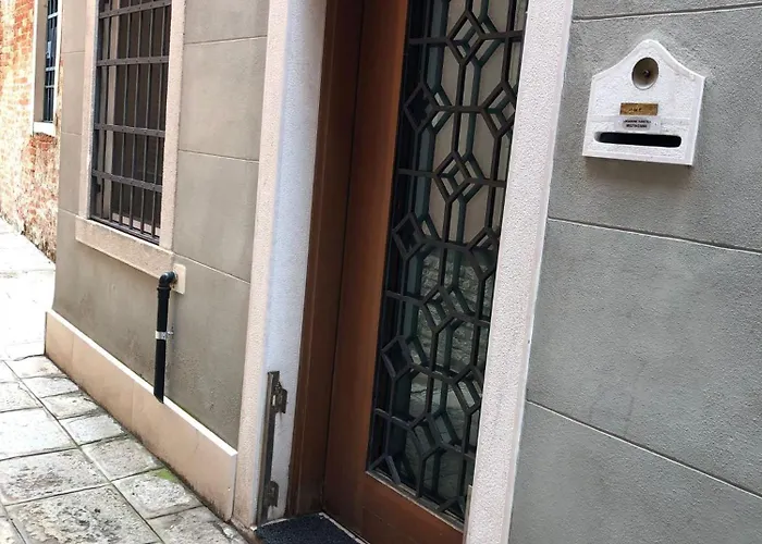 Ninette * البندقية